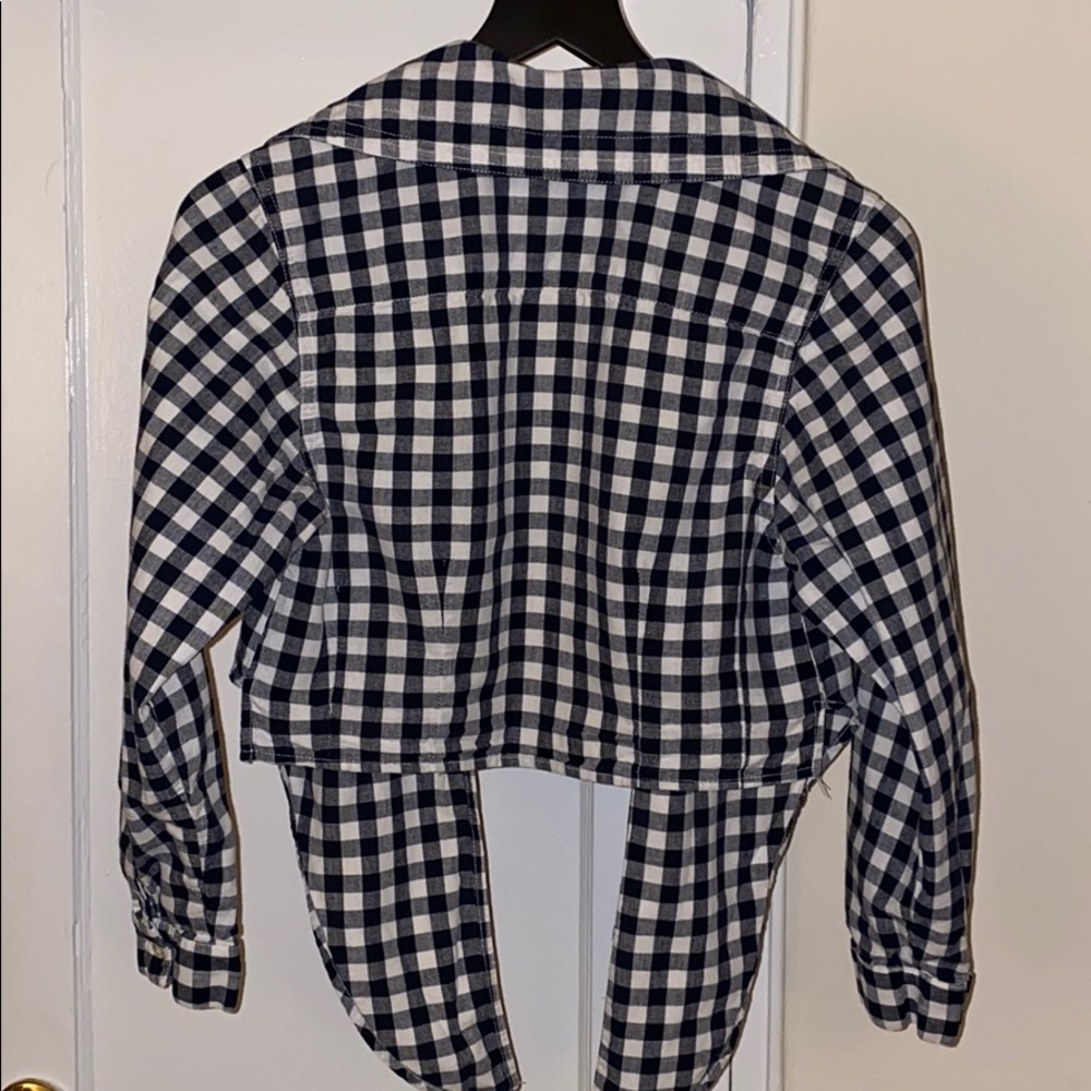 Guess Top - Picture 2 of 3